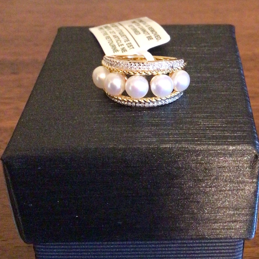 Sterling Silver Pearl Ring